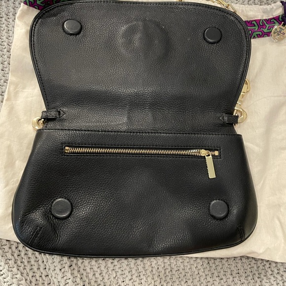 Tory Burch Amanda Crossbody Black Leather Logo Bag - Picture 3 of 14